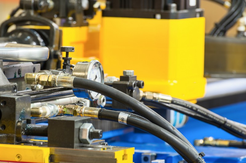 Choosing the Right Hydraulic Fluid: Ensuring Pump Efficiency and Longevity