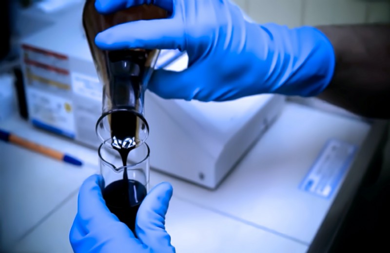 Choosing the Right Hydraulic Fluid: Ensuring Pump Efficiency and Longevity