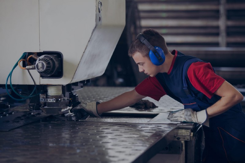 Sheet Metal Manufacturing: Process, Materials, and Applications