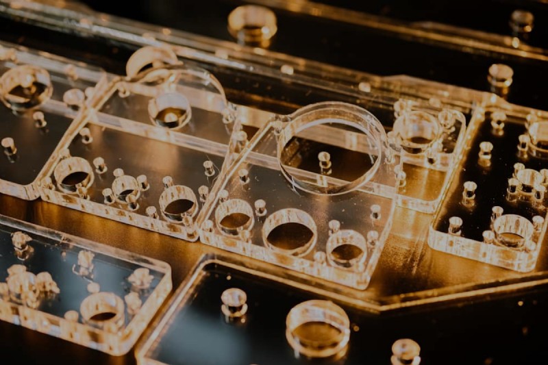 CNC Machining Acrylic Parts: The Complete Expert Guide