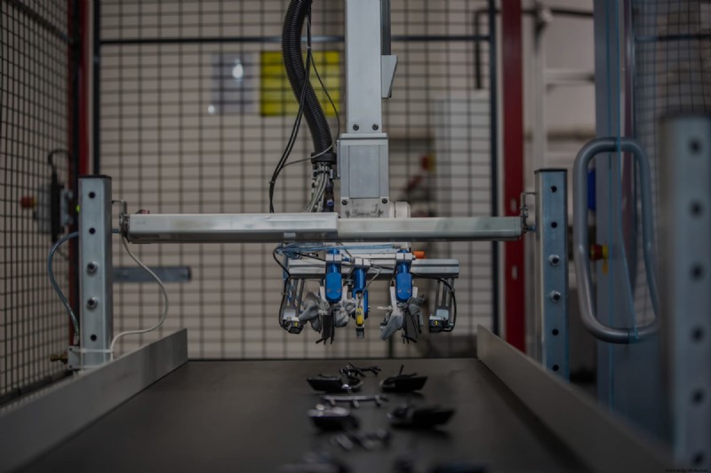 Boosting Production: How Automation Enhances Injection Molding Efficiency