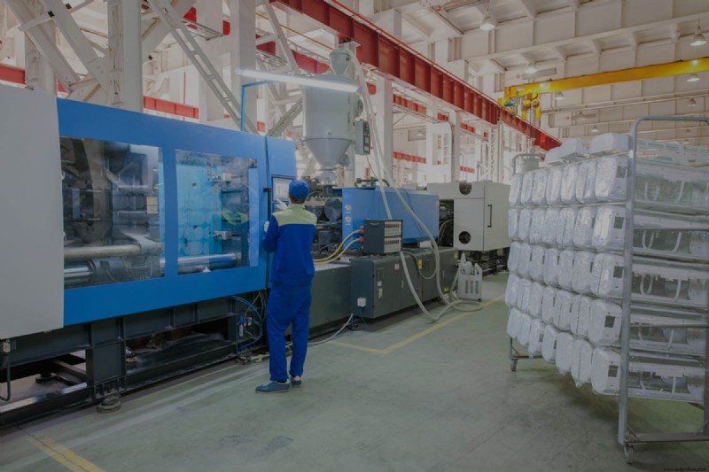 Fast Radius: 7-Step Injection Molding Process Guide