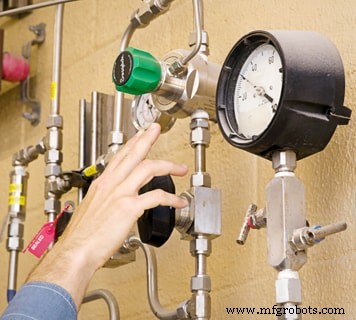 Detecting and Preventing Pressure Gauge Failures: A Practical Guide