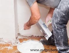 Scratch Coat Explained: The First Layer of Plaster for Strong Wall Adhesion