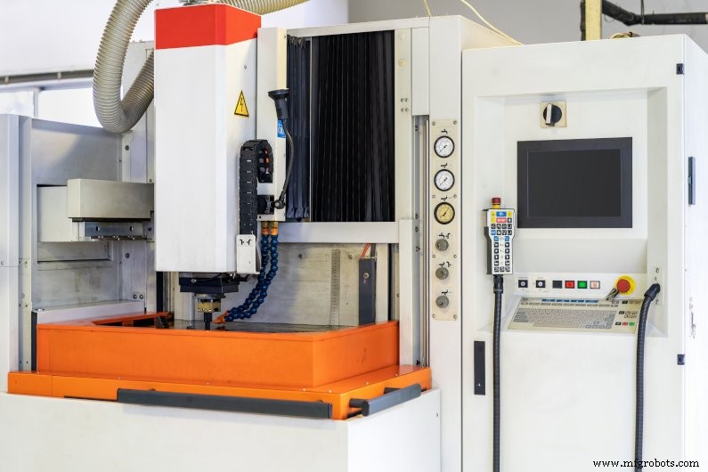 Sinker EDM Machines: How They Work, Benefits, and Limitations