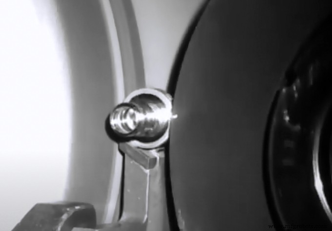 Explore Centerless Grinding: Precision, Efficiency, and Key Industrial Applications