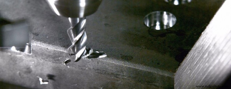 Understanding Tool Breakage, Wear, and Chipping: Causes, Prevention, and Solutions