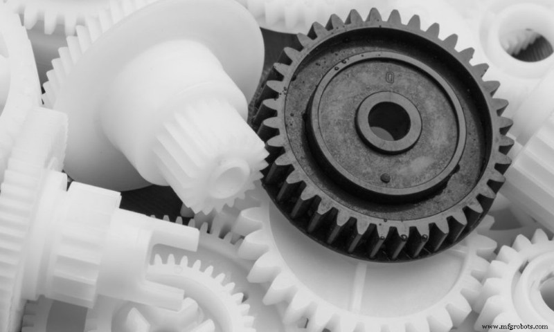 CNC Plastic Machining vs Injection Molding: Choosing the Best Production Method