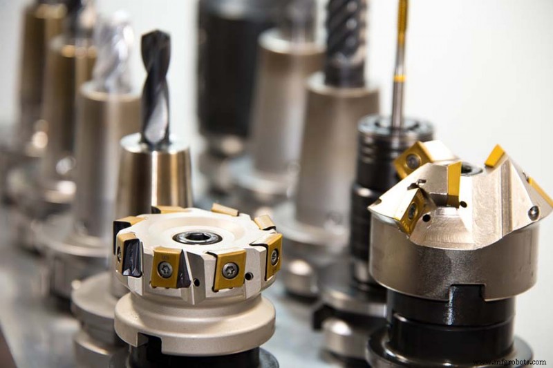 Understanding CNC Tool Life: Accurate Assessment & Optimization