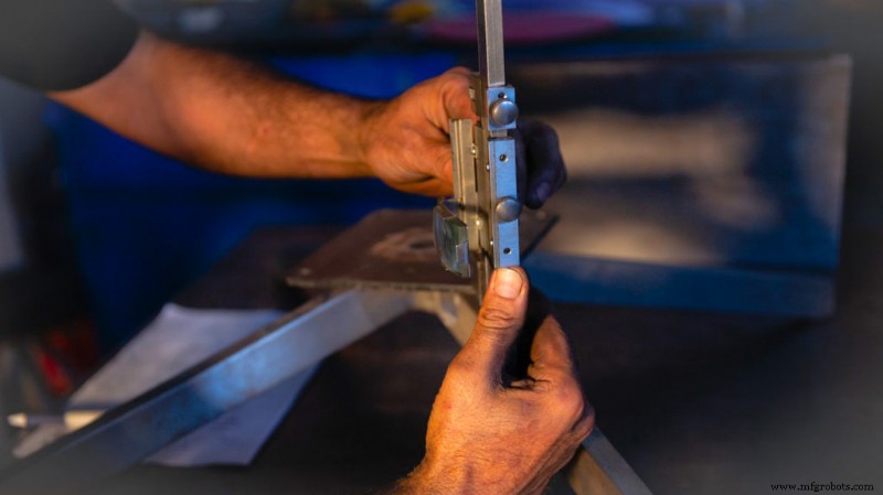 Adding CNC Machining Axes Cuts Production Costs – Here’s How