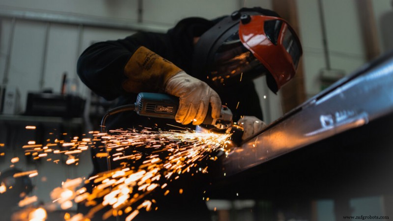 Robotic Grinding: Is It Worth the Investment for Manufacturers?