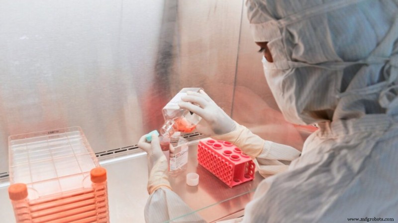 7 Key Benefits of Implementing Robotics in the Chemical Industry