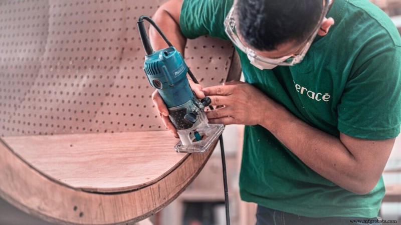 Top 7 Ways Robots Revolutionize Furniture Production