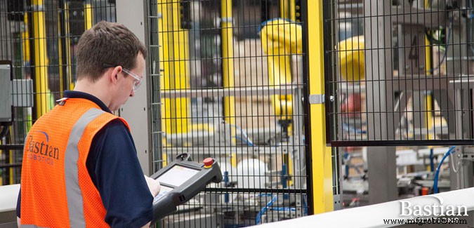 Prevent the 6 Most Common Pitfalls in Robotic Palletizing System Startups
