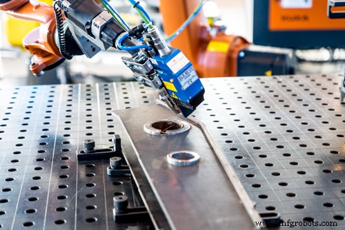 Enhancing Robotic Precision with Advanced Machine Vision