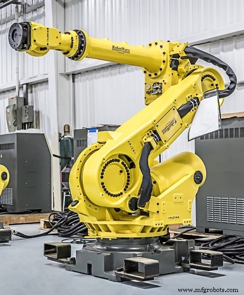Fanuc R-2000iB/165F vs R-2000iB/210F: Key Differences & Similarities