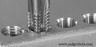Fanuc G84 Rigid Peck Tapping Cycle – Expert Guide to Deep Hole Tapping