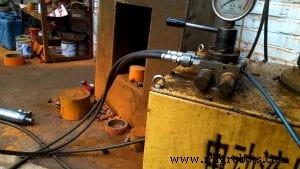 How to Wire a Double-Acting Hydraulic Pump: Step-by-Step Guide