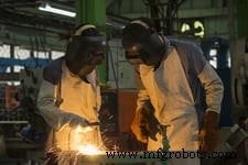 Why a Family‑Like Work Culture Boosts Performance and Loyalty