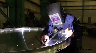 Understanding Welding Defects vs. Discontinuities: Key Differences and Quality Impact