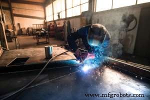 Robotic Welding Assistant: Boosting Efficiency for Small and Medium‑Sized Manufacturers