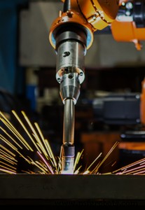 Robotic Welding Assistant: Boosting Efficiency for Small and Medium‑Sized Manufacturers