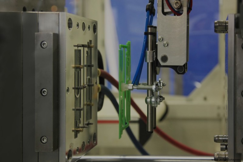 Mastering Injection Molding with High‑Temperature Engineering Plastics