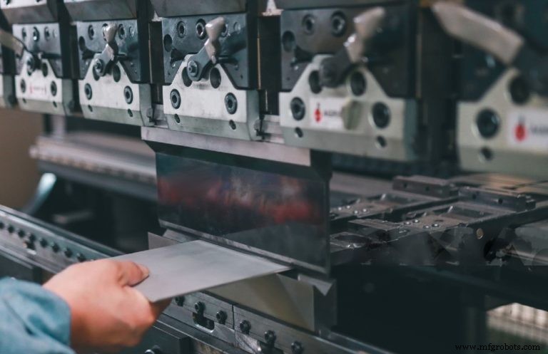 2025 Guide: When to Replace Custom Blades for Geka Punching Machines – Gunna Engineering, Melbourne