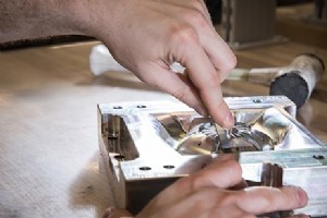 当小批量生产模具有意义时