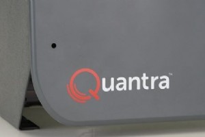 使用移印和激光雕刻的塑料零件标记