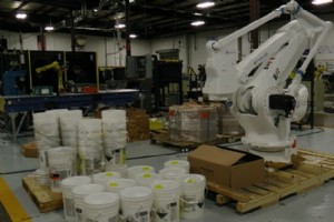 ファナック、Motoman、KUKA のロボットをパレタイジングで使用して生産に役立てる