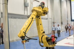 Robots de distribution à servocommande