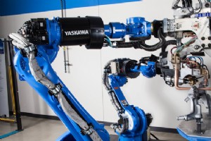 Motoman スポット溶接ロボットの利点