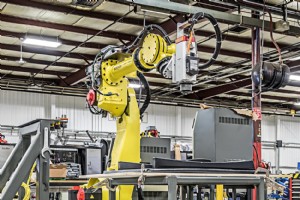 頑丈でコンパクトな R2000iA/210F がさまざまなアプリケーションに対応