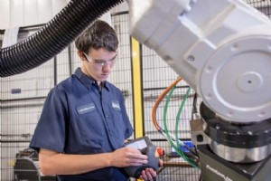 産業用ロボットは化学物質への暴露と労働者の健康問題を防ぐことができる