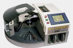 4 軸 CNC ドリル研磨機とグラインダー