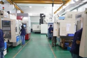 暑い夏の CNC マシン ワークショップのヒント