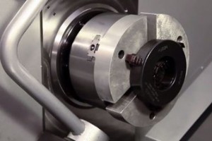 ID グリップ用の CNC 旋盤ソフトジョー切削 - Haas によるビデオ