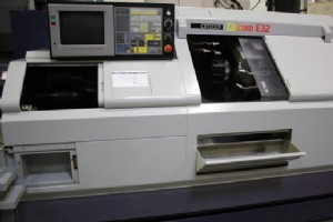 Citizen Cincom E32 IV G コード M コード