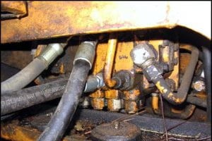 油圧システムの故障の最も一般的な原因は?