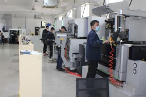 Why Small CNC Machining Firms Outperform Large Companies