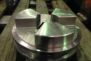 掌握复杂的钢材设计：为什么传统车削仍然至关重要 