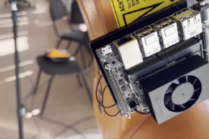 RoboDK の TwinBox:シームレスな生産ロボット統合のためのコンパクトで信頼性の高いソリューション 