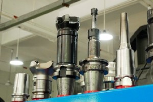 Optimización del mecanizado CNC:diseño de procesos y accesorios para componentes de paredes delgadas 