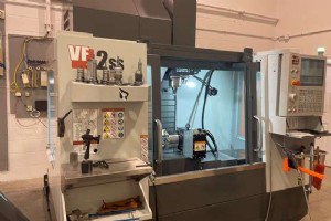 立形マシニング センターの謎を解く:プロフェッショナル CNC ガイド 