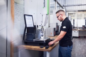 超音波溶接ホーンおよびソノトロードの修理または再構築に関する専門ガイド 