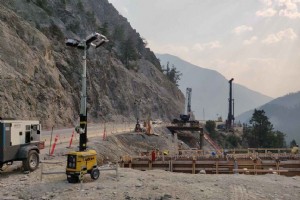 ディーゼルを使わずにトンネルを照明:送電塔で 70 万カナダドルを節約した方法 