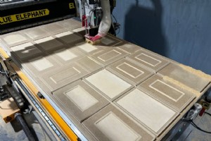 利益の急増:必要な CNC ルーターの主要機能 