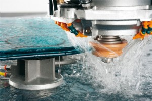 Materiales a evitar en el mecanizado CNC:riesgos y soluciones clave 