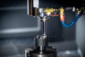 適切な CNC 切削工具の選択:スピンドルとルーターの説明 